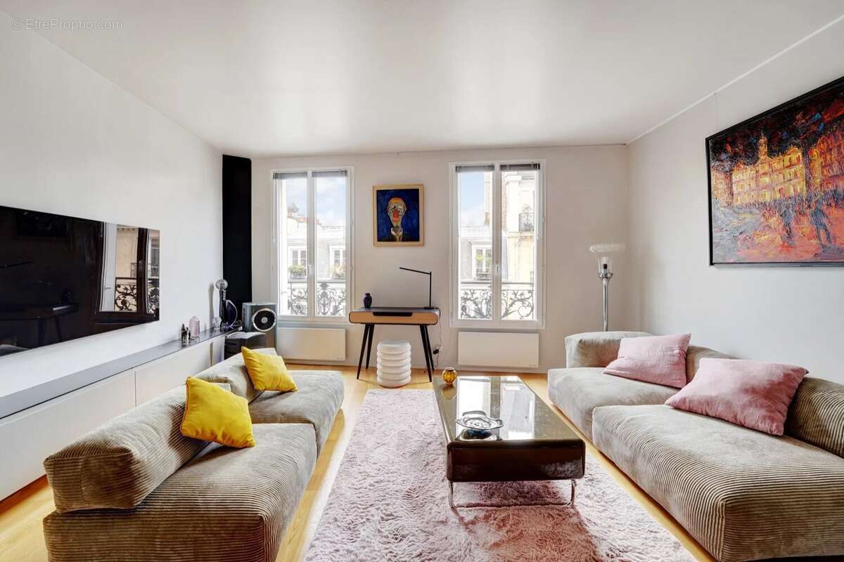 Appartement à PARIS-4E