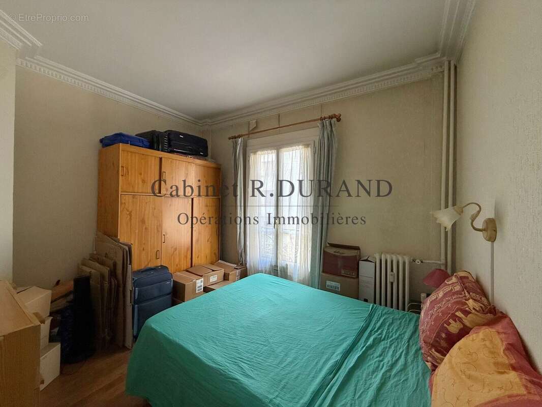Appartement à LA GARENNE-COLOMBES