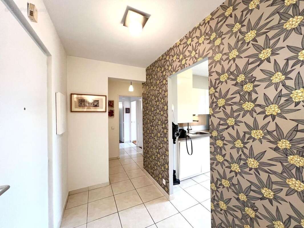 Appartement 62m² à ANTIBES - photo 3