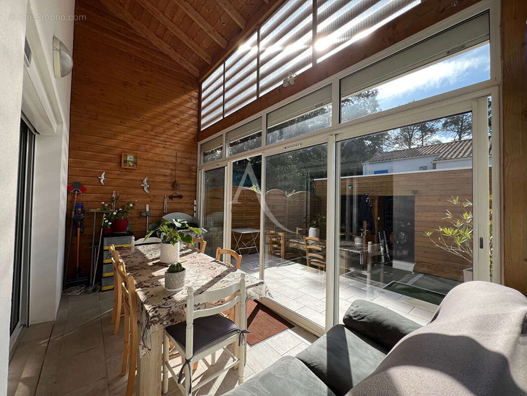 Maison à LONGEVILLE-SUR-MER