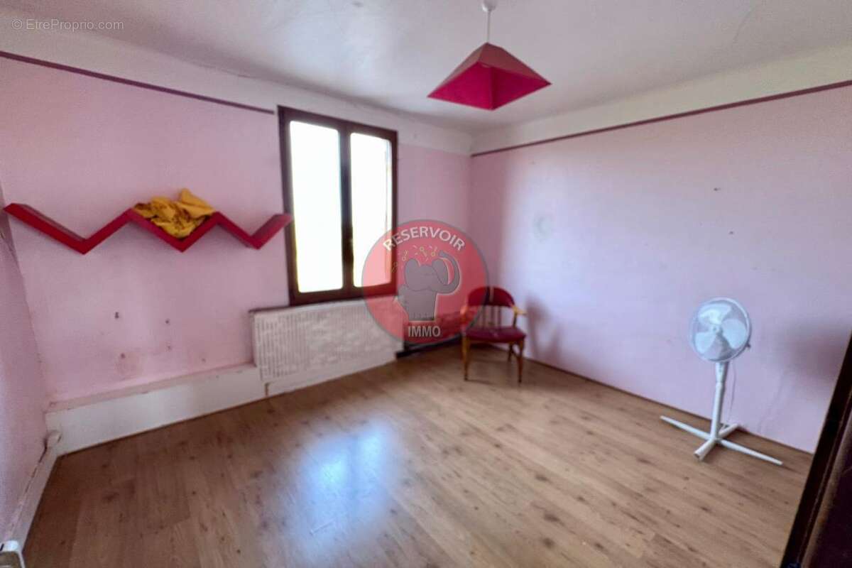 Maison à PRECY-SOUS-THIL