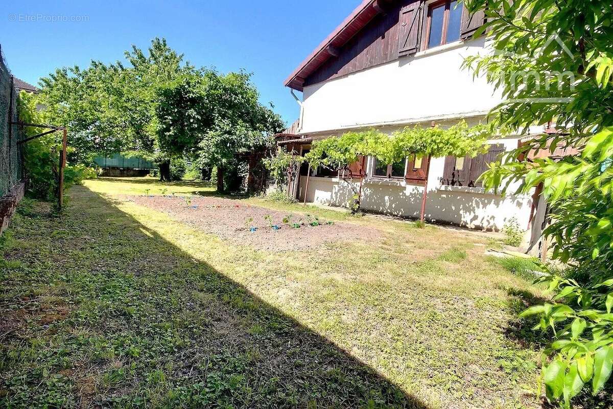 A vendre - maison mitoyenne type 7p+c - tencin - photo 15