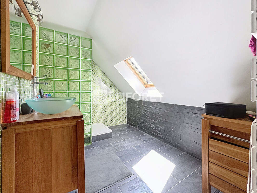 Maison à CHAUMONTEL