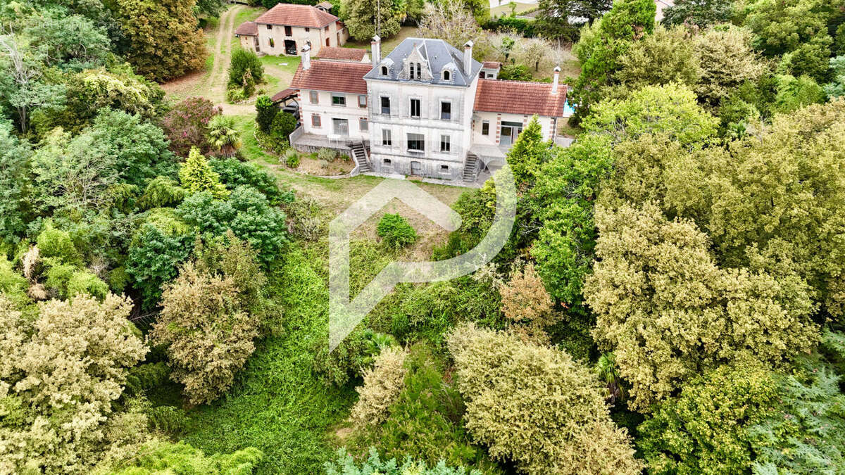 Maison à PEYREHORADE