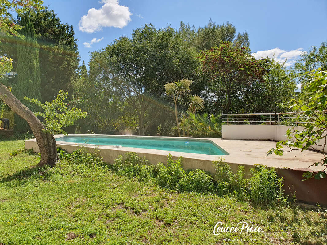 Superbe Villa contemporaine avec piscine proposée par Corinne Ponce Immobilier - photo 17