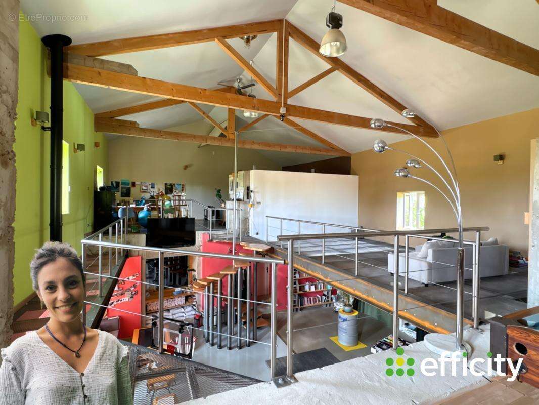 Maison 208 m² à Montbrison  - photo 5