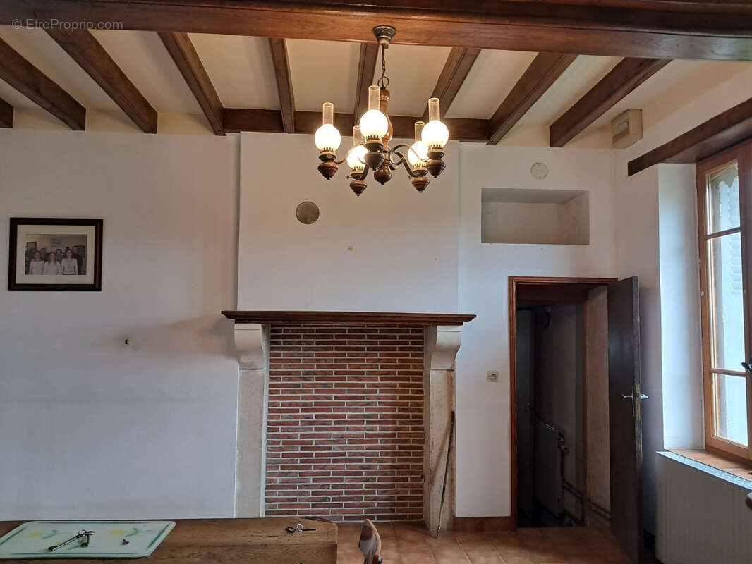 Maison à SURY-PRES-LERE