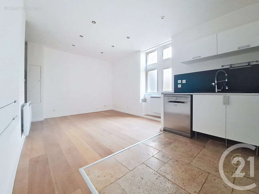 Appartement à MILLERY