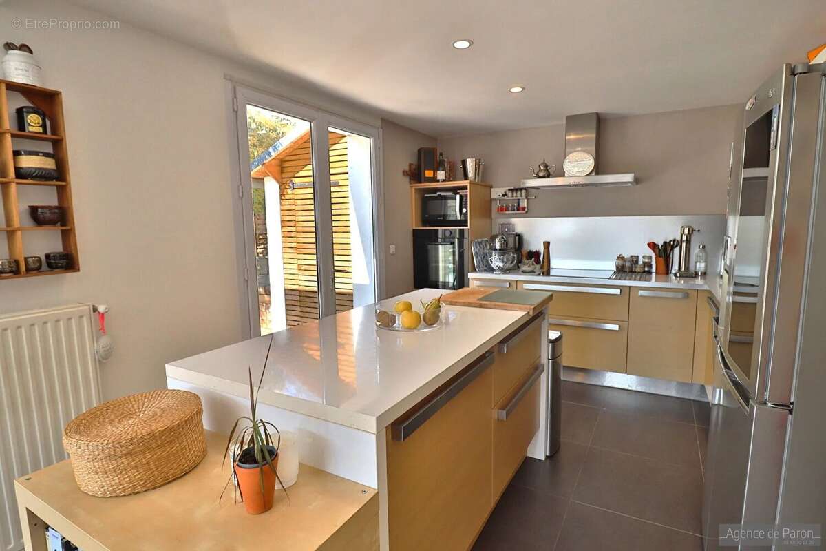 Maison à VERRIERES-LE-BUISSON