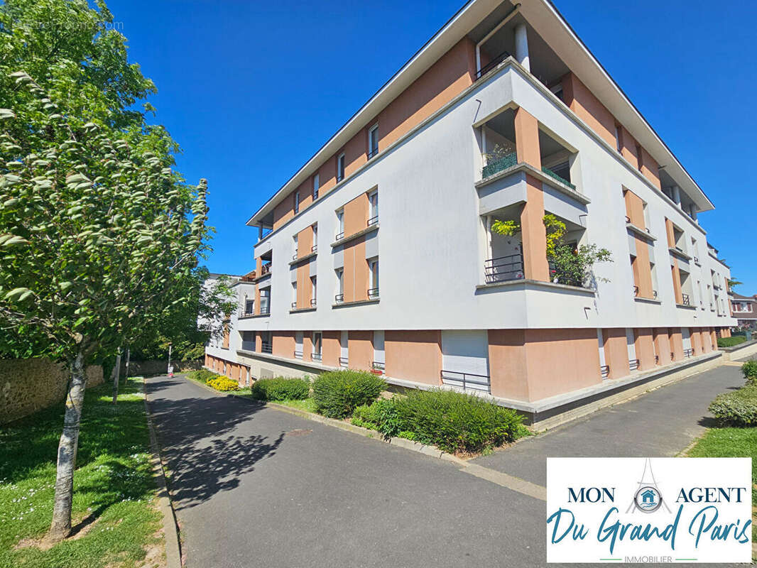 Appartement Morsang Sur Orge 3 pieces 61 m2 + parking en sous sol - residence recente 2007 proche chateau Morsang - photo 2