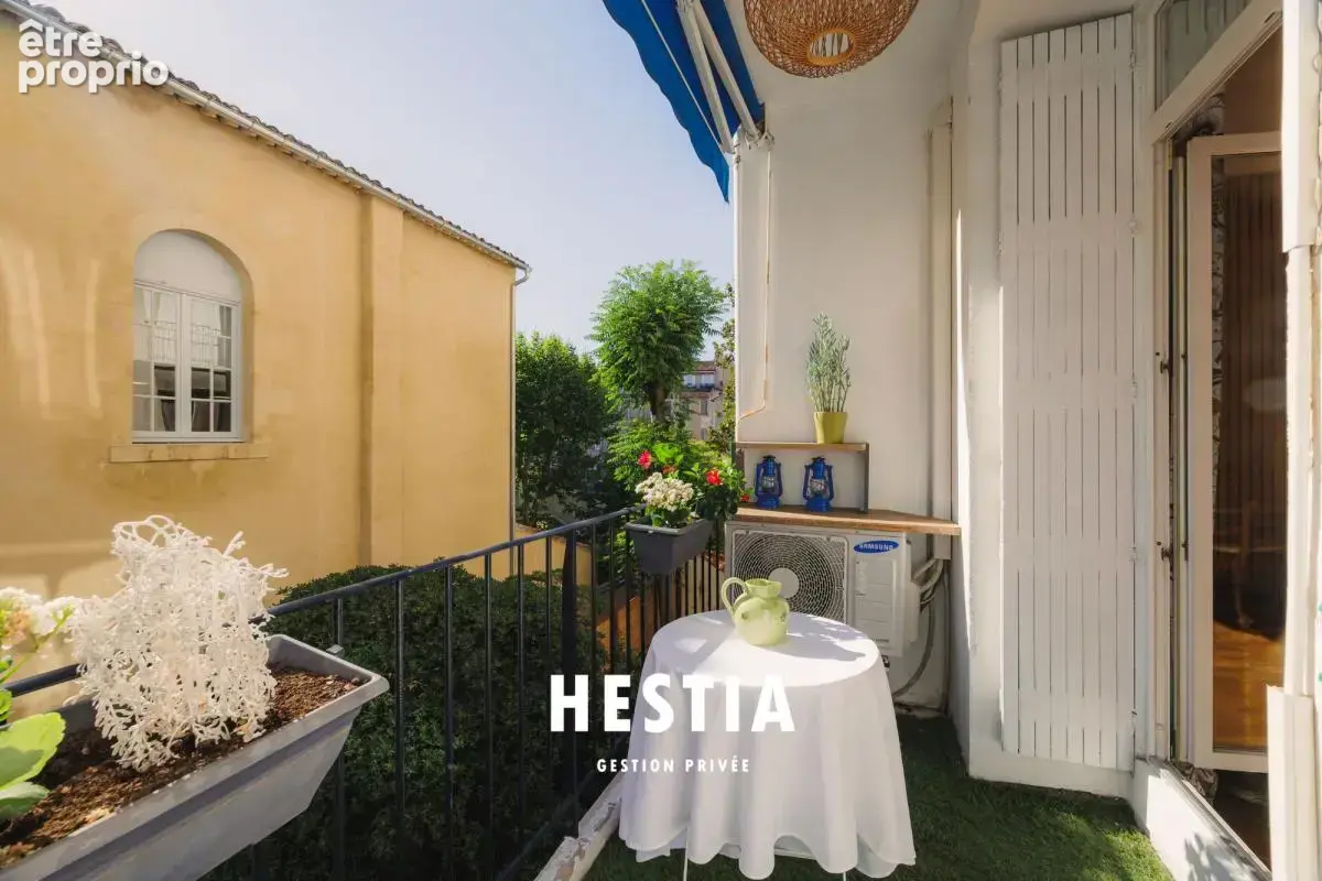 Marseille 6e – Rue Paradis – T3/4 rénové de 114 m² avec terrasse et balcon - photo 13