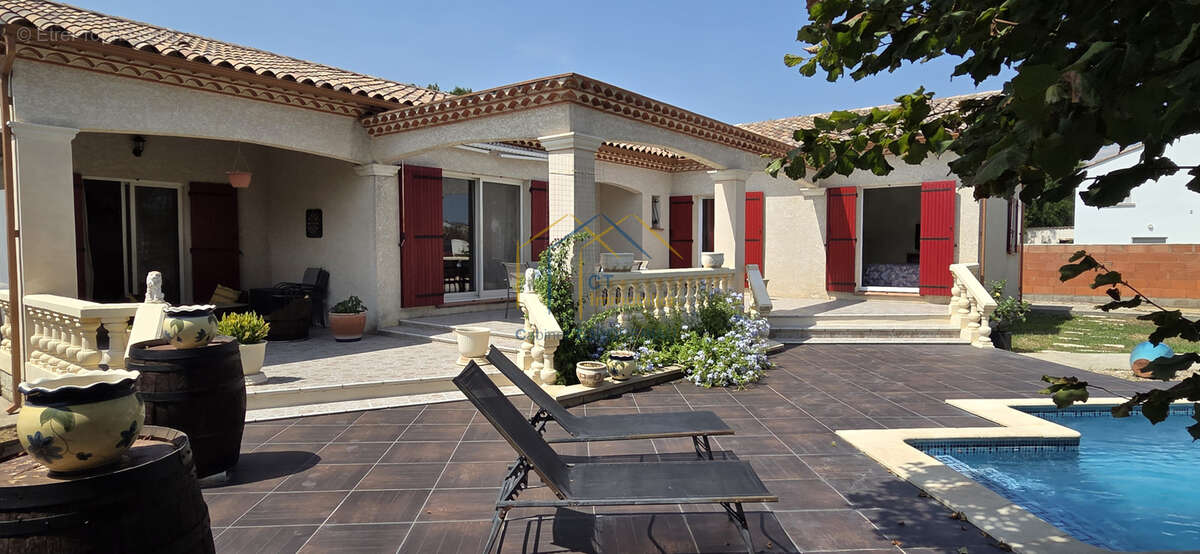 Villa de plain-pied avec piscine - photo 6