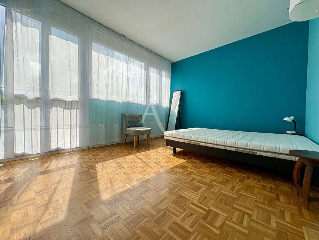 Appartement à GIF-SUR-YVETTE