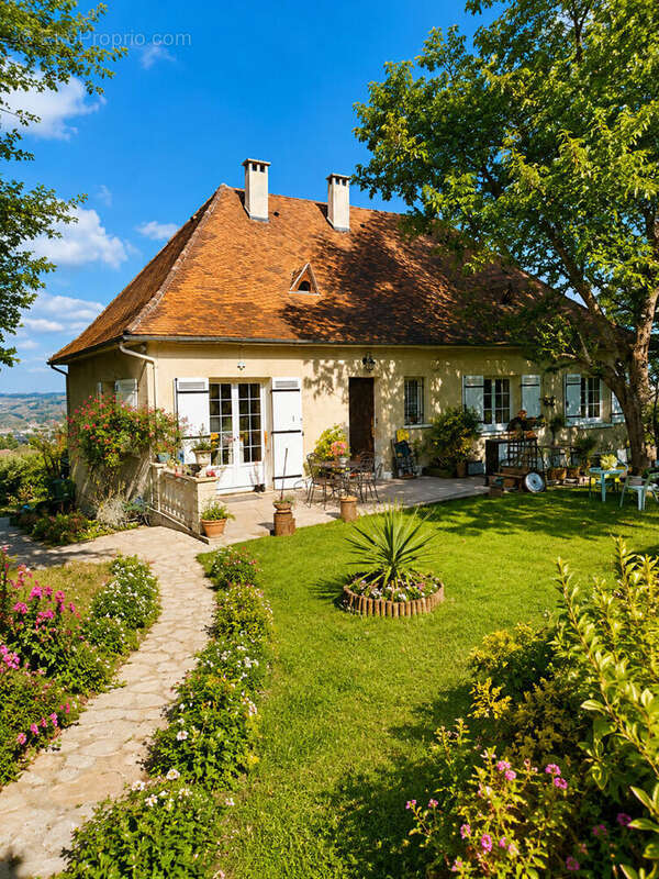 Maison à COULOUNIEIX-CHAMIERS