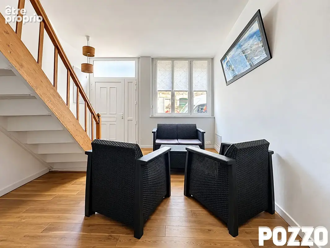 Maison de bourg en pierre entièrement rénovée, 3 chambres, terrasse, jardin, 600 m de la plage. - photo 3