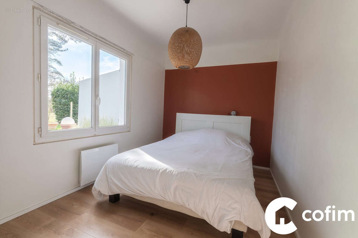 Maison à SAINT-PIERRE-D'IRUBE