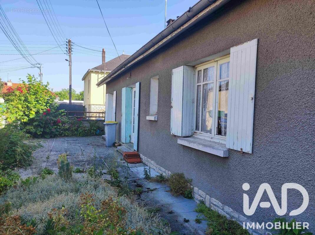 Maison 83 m² à Loudun  - photo 2