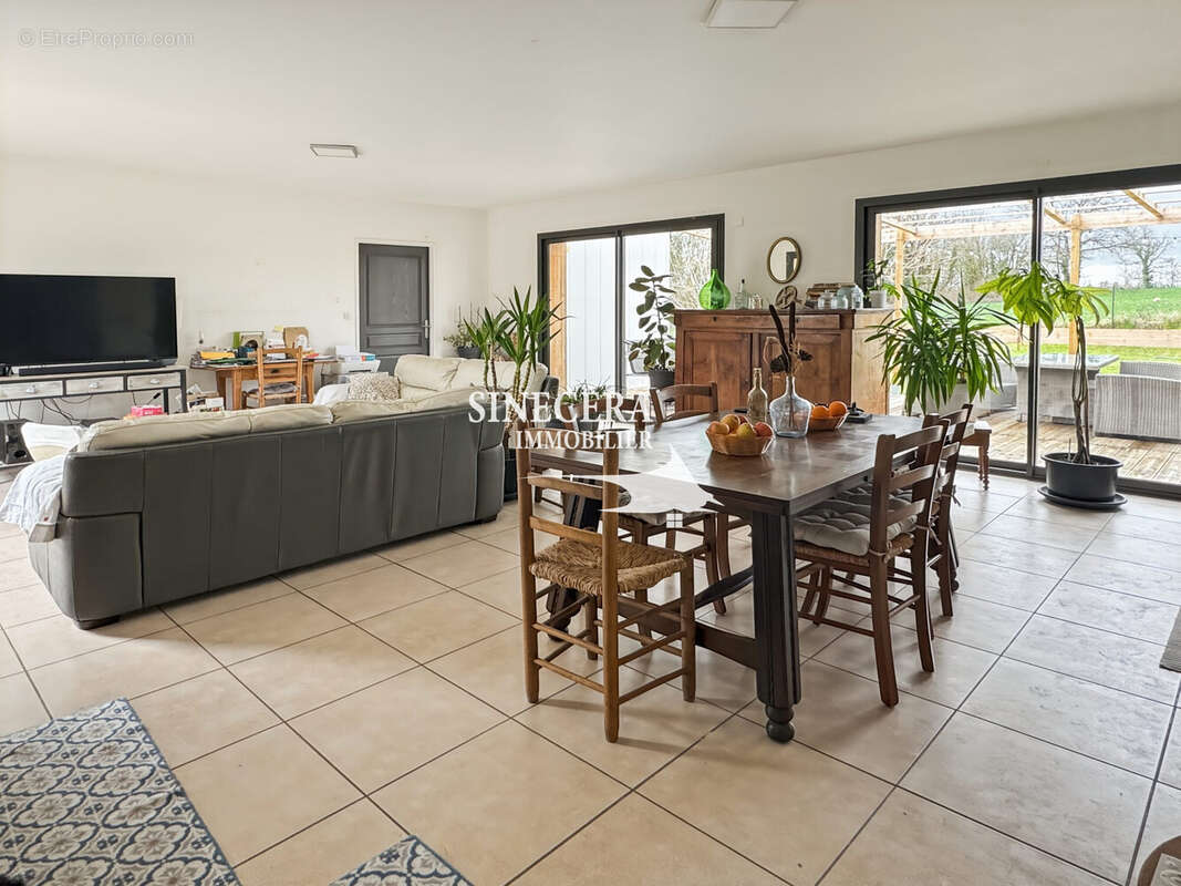 Maison 110 m² à Villetoureix  - photo 3