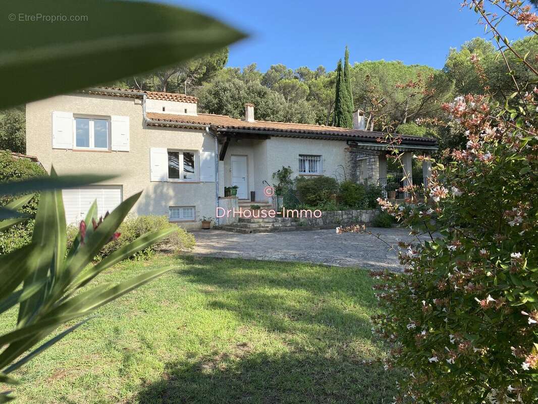 Maison à BAGNOLS-SUR-CEZE