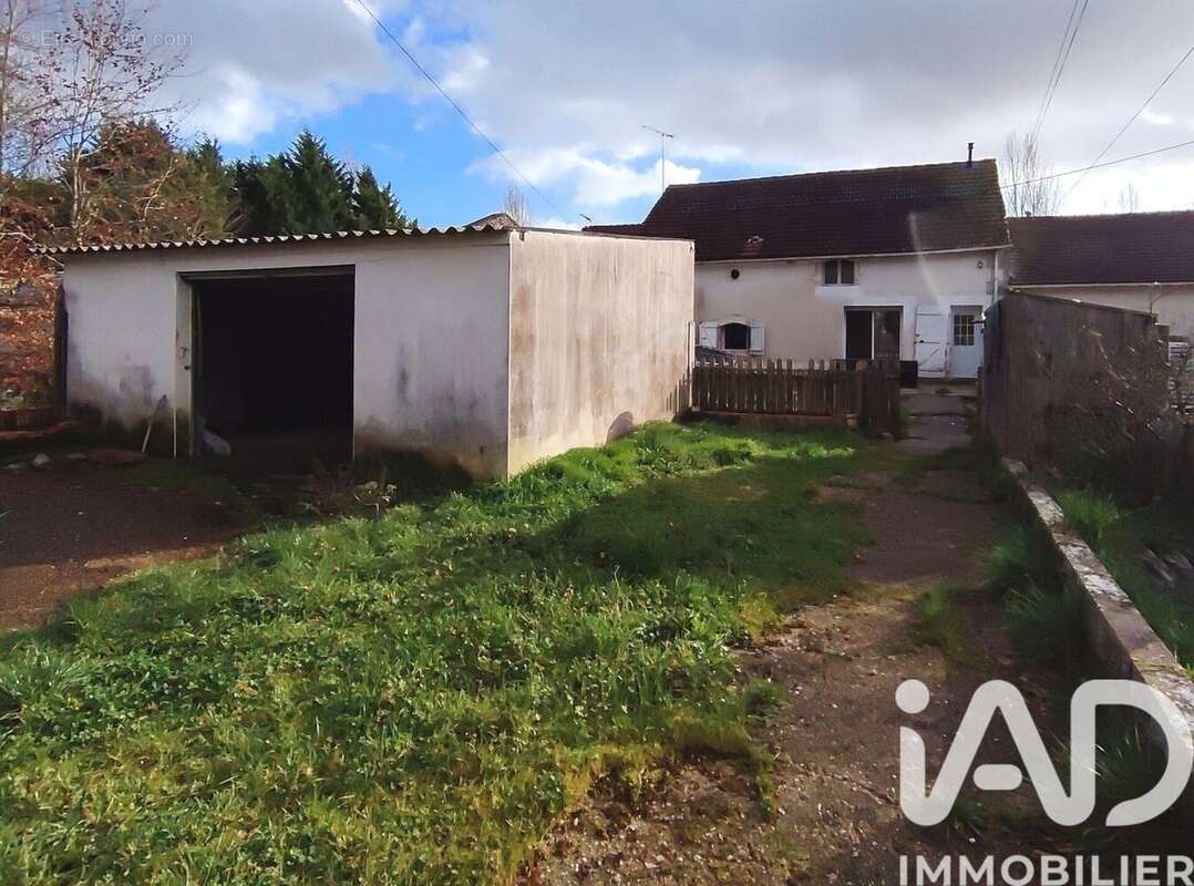 Photo 2 - Maison à SIGOGNE