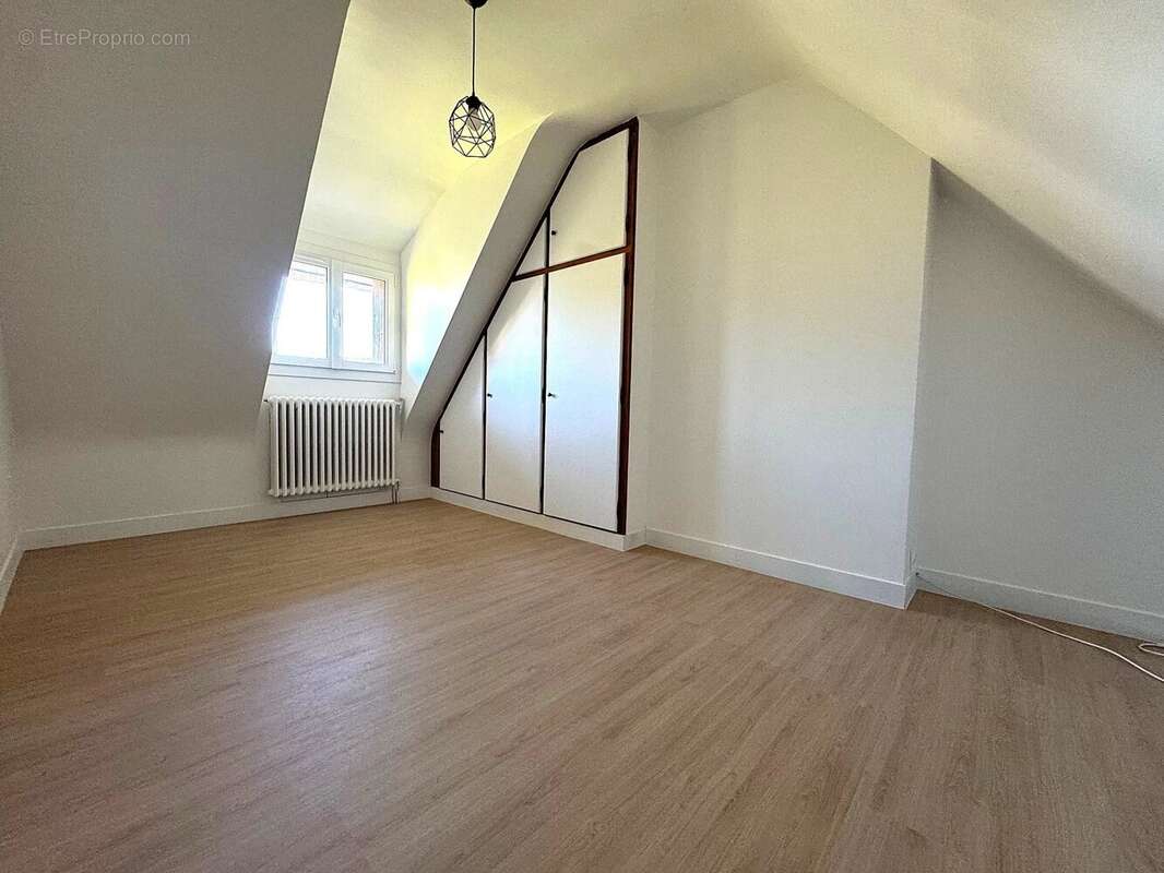 Maison à LE PLESSIS-TREVISE