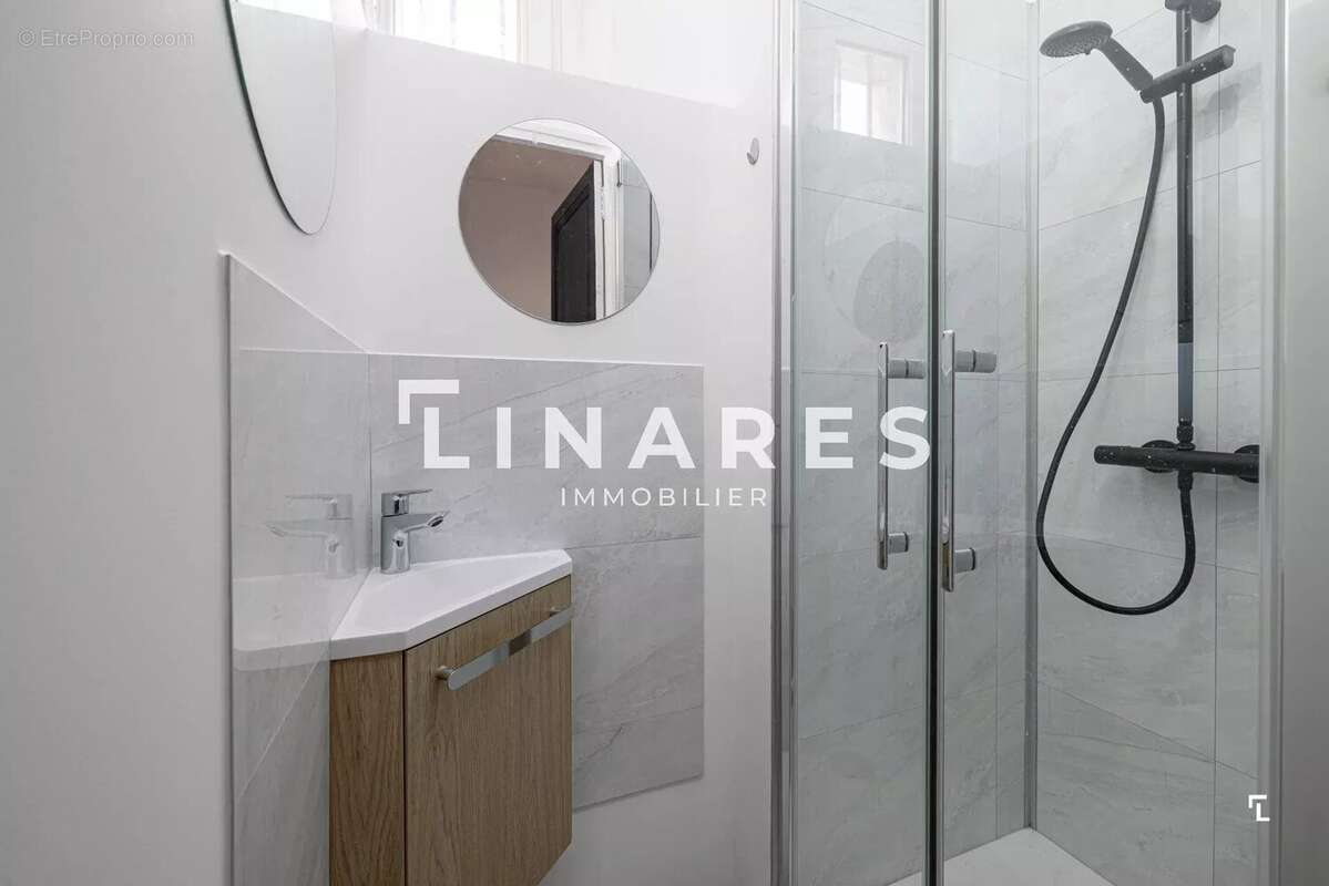 Appartement à MARSEILLE-6E