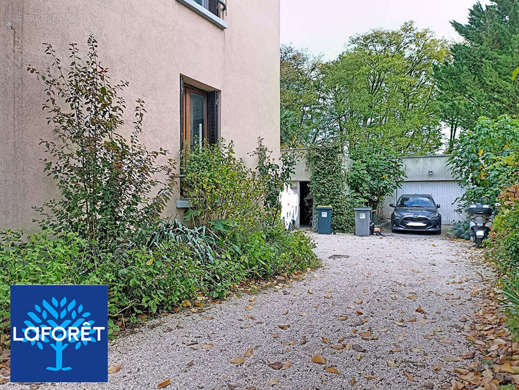 Appartement à NEUILLY-PLAISANCE