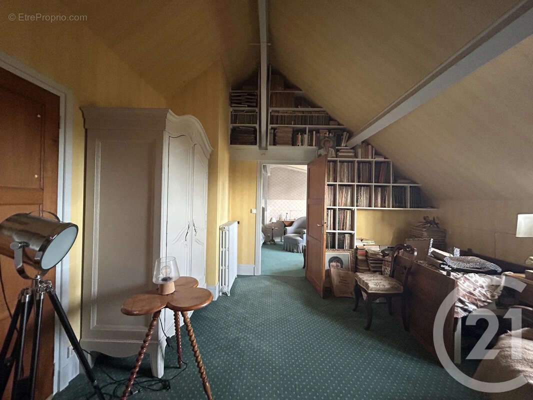 Maison à SAMOIS-SUR-SEINE