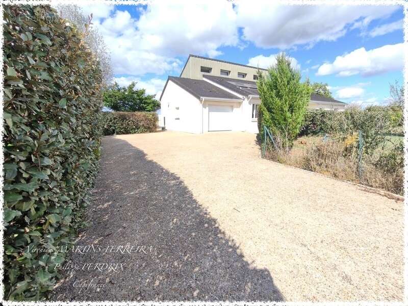 Maison spacieuse avec piscine intérieure et très belles prestations - photo 2