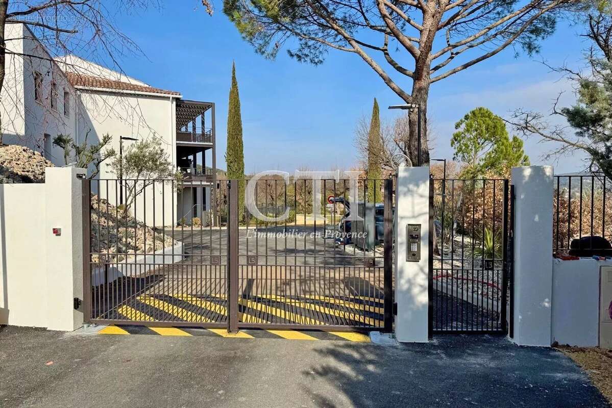 Appartement à VAISON-LA-ROMAINE