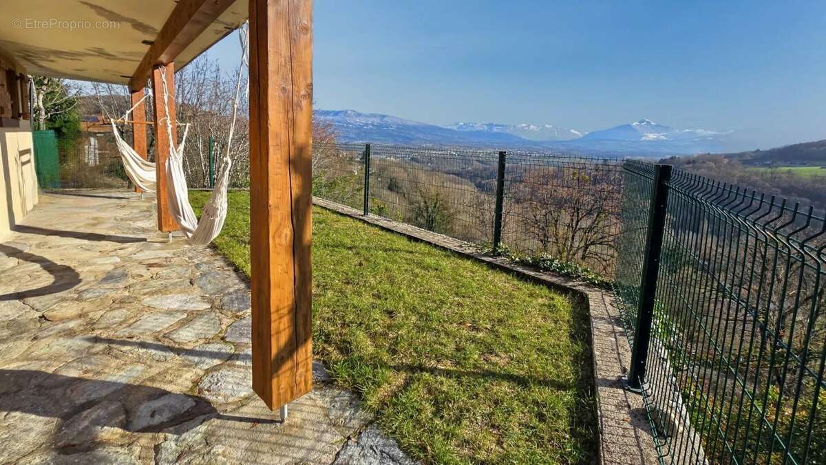 Maison à MONNETIER-MORNEX