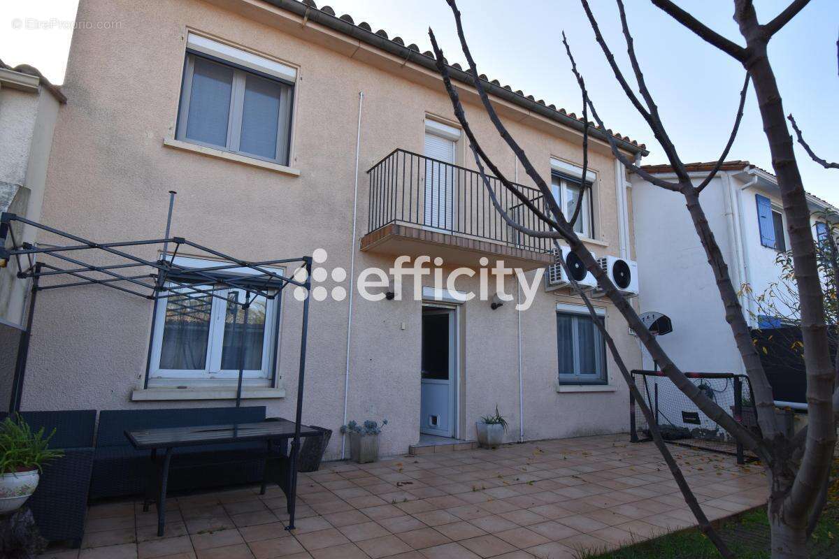 Maison 141 m² à Saint-Cyprien  - photo 16