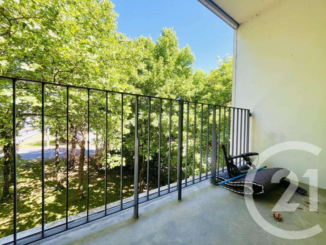 Appartement 63 m² à Limoges  - photo 7