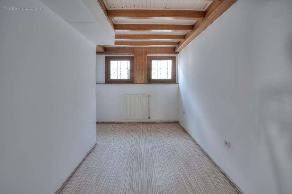 Appartement à BELLEGARDE-SUR-VALSERINE