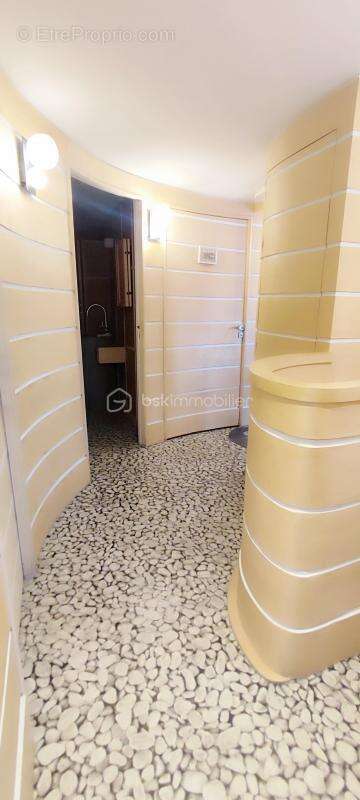 Commerce à LA TRINITE-SUR-MER