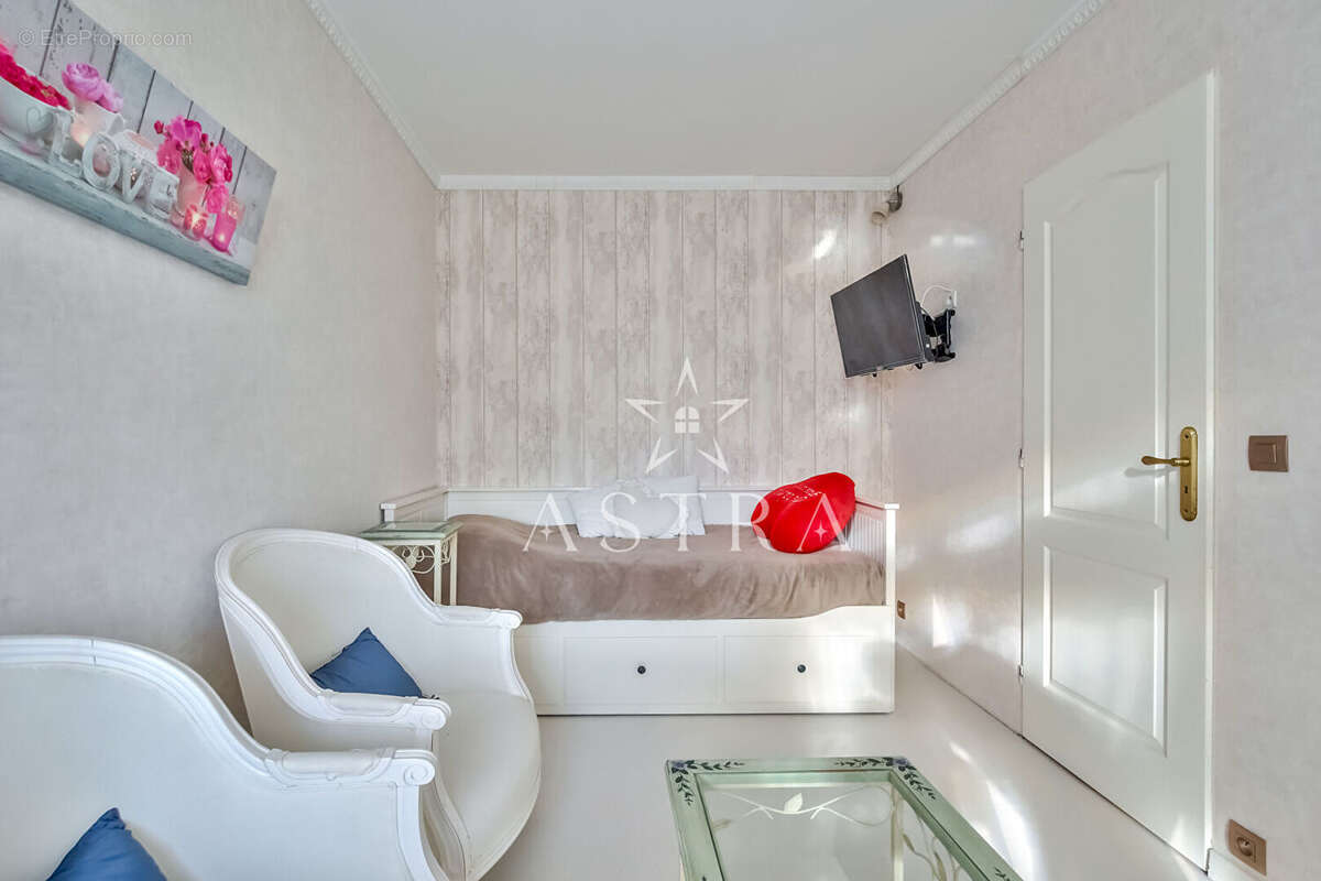 Appartement à FRESNES