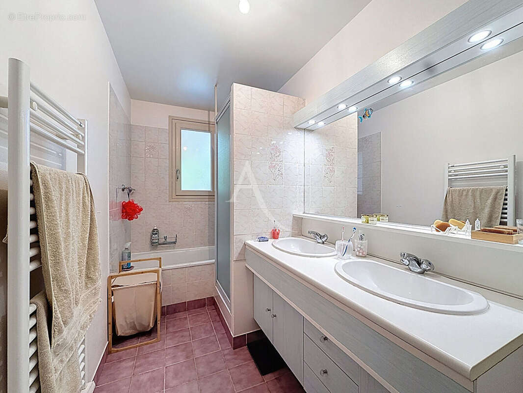 Maison à MAISONCELLES-DU-MAINE