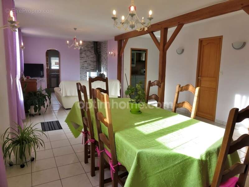 Proche Longnes – Maison familiale 4 chambres avec jardin dans un environnement privilégié à Mondreville - DPE D - photo 4