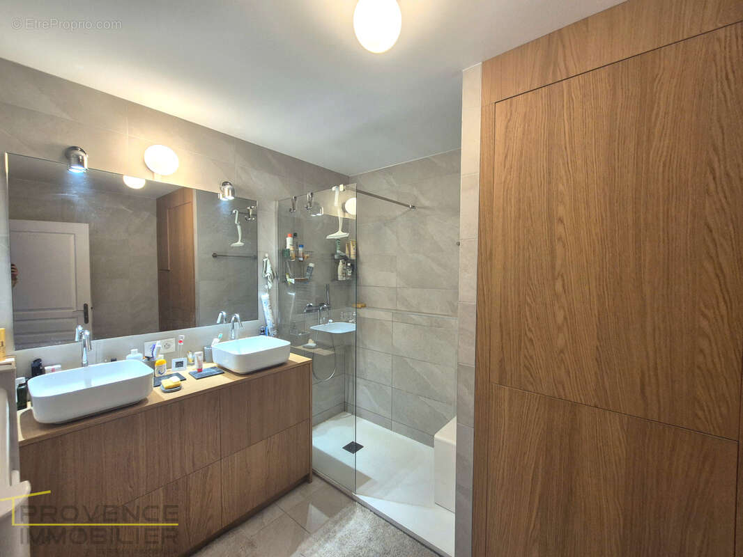 Appartement à MONTELIMAR