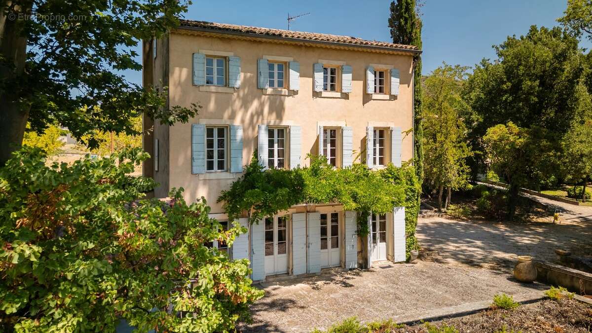 Maison à CADENET