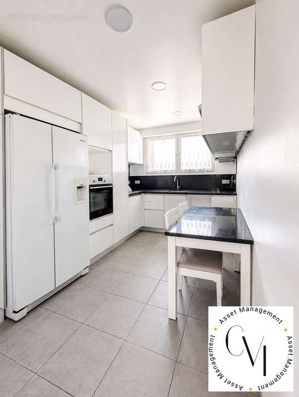 Cuisine - Appartement à NOGENT-SUR-MARNE