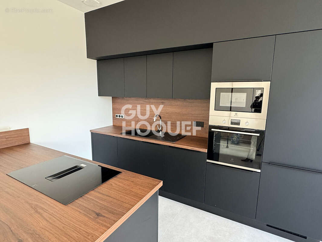 Maison à VILLENEUVE-DE-LA-RAHO