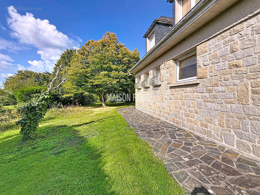 Maison à SAINT-BRIAC-SUR-MER