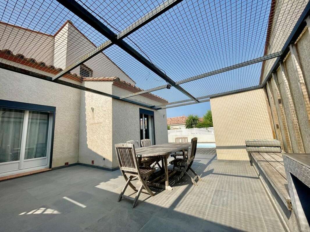 Nouveau ! Tres belle Villa F5 + Piscine ! - photo 4