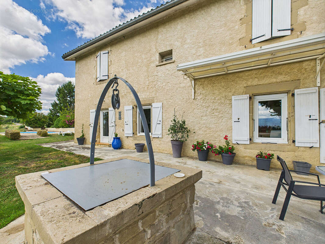 Maison à SAINT-MARCEL-LES-VALENCE