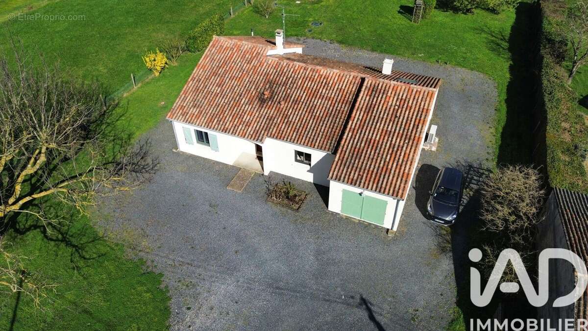 Photo 4 - Maison à MARIGNY-BRIZAY