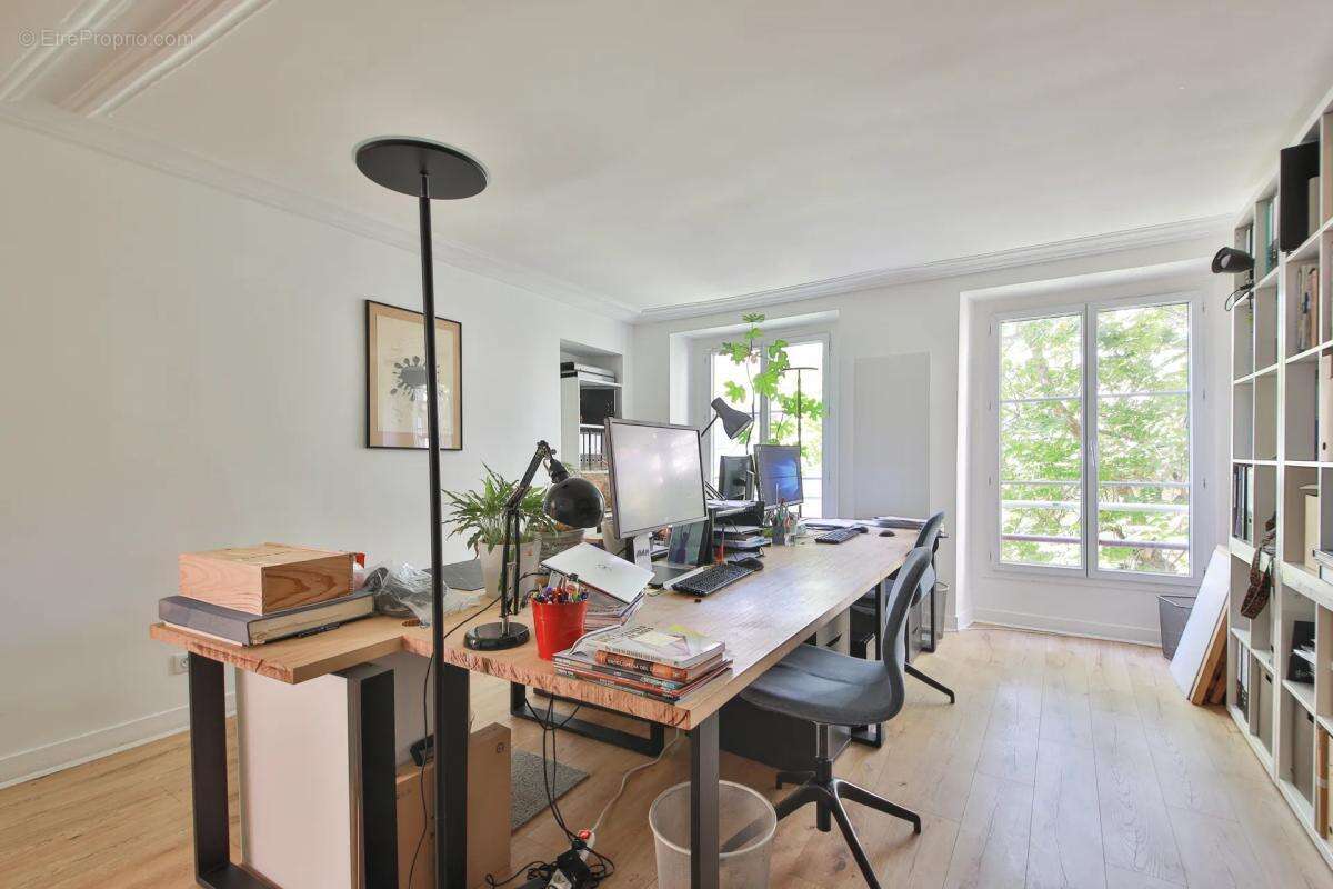 Appartement à PARIS-10E