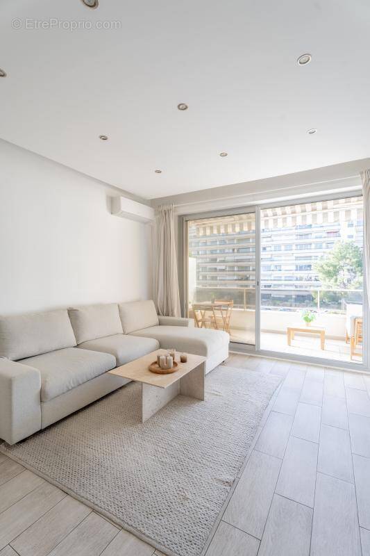 Appartement à MARSEILLE-8E