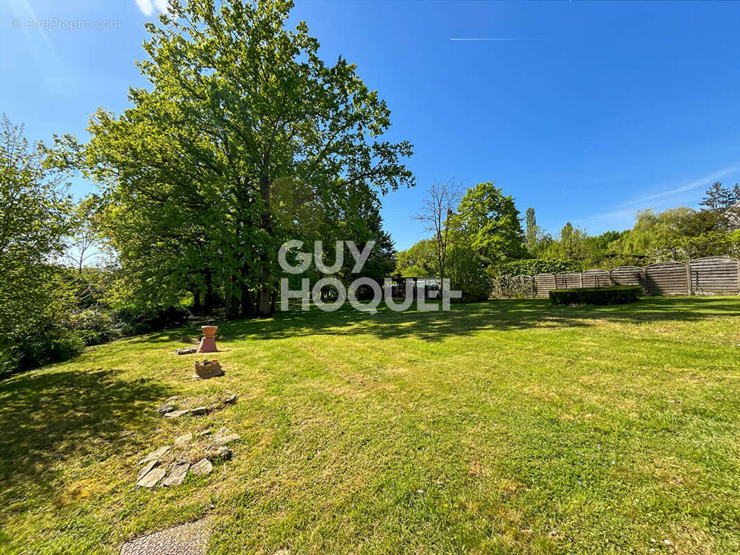 Maison à FONTENAY-TRESIGNY