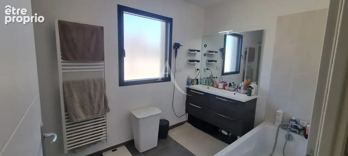 BLOIS Maison récente  2019  113 m² DPE B  À deux pas du centre - photo 16